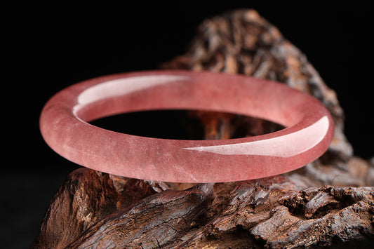 Strawberry Fields Forever – Mystical Quartz Bangle of Dreams and Eternity