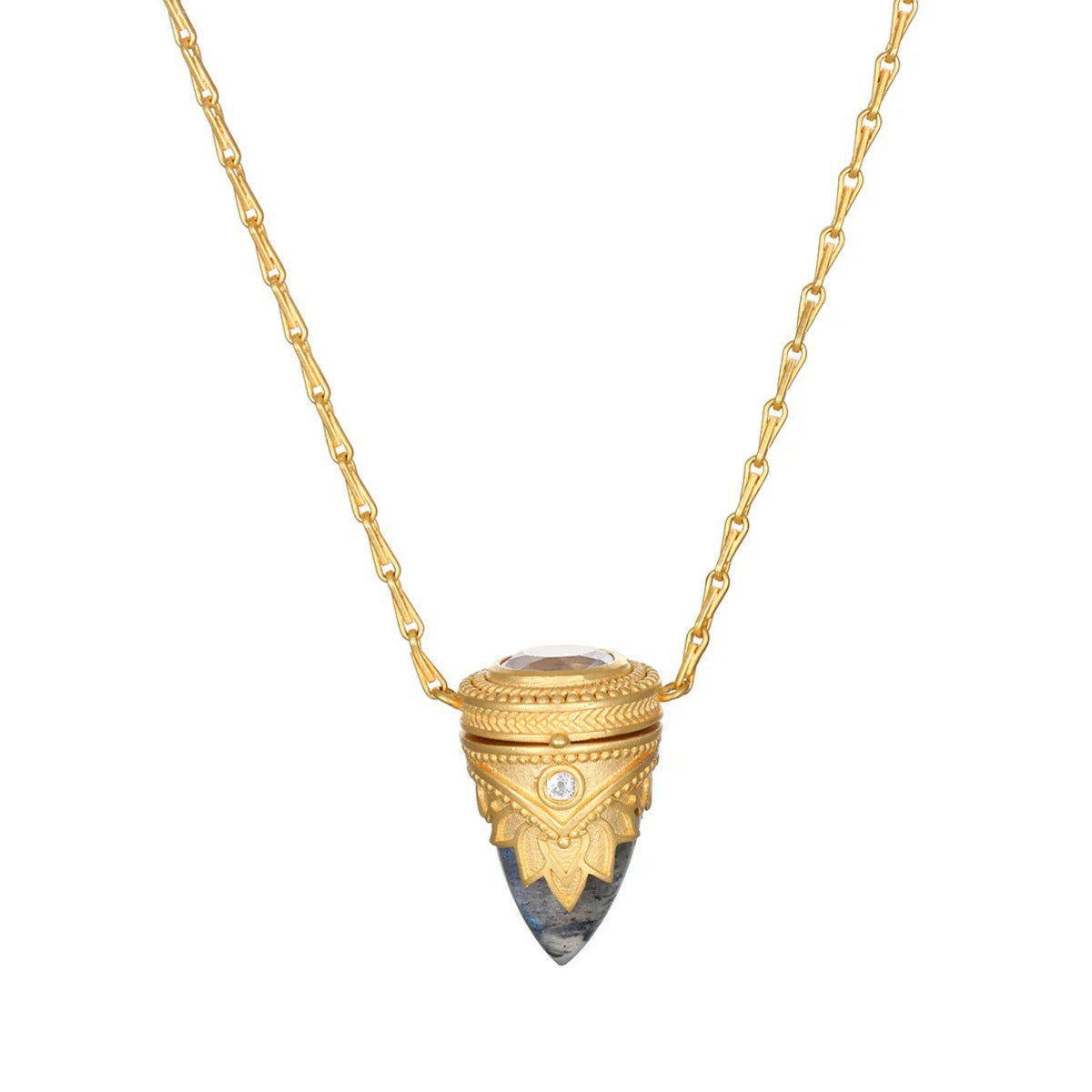 Eternal Fang Talisman Necklace – Guardian of Strength and Destiny