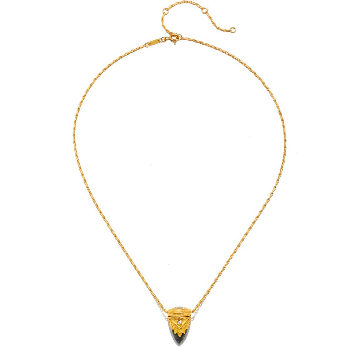 Eternal Fang Talisman Necklace – Guardian of Strength and Destiny